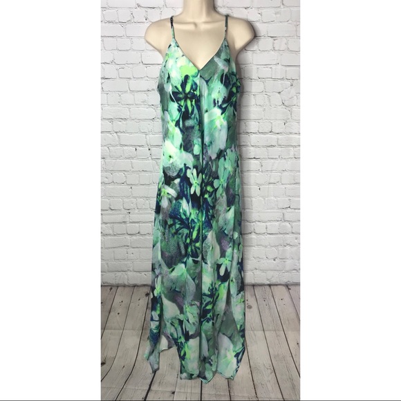 charlie jade Dresses & Skirts - Charlie Jade Dress Size Large